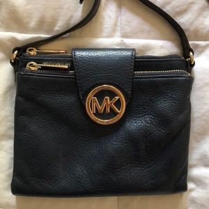 Navy Blue Michael Kors Crossbody Purse
